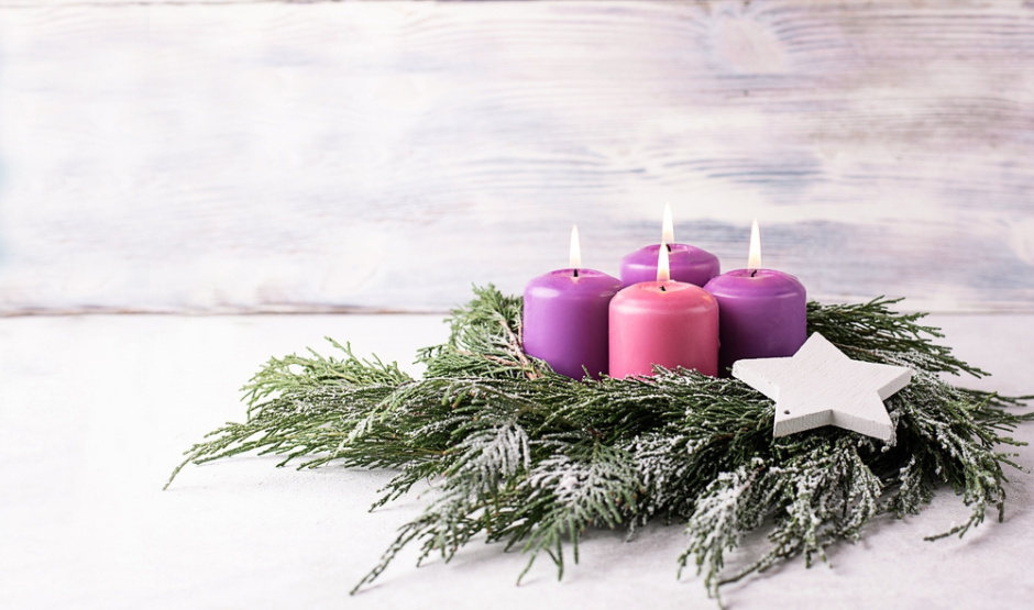 Advent candles in a wreath
